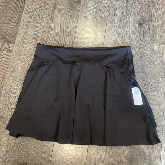 Old Navy Athletic Skort | Size Large | NWT - Picture 2 of 5
